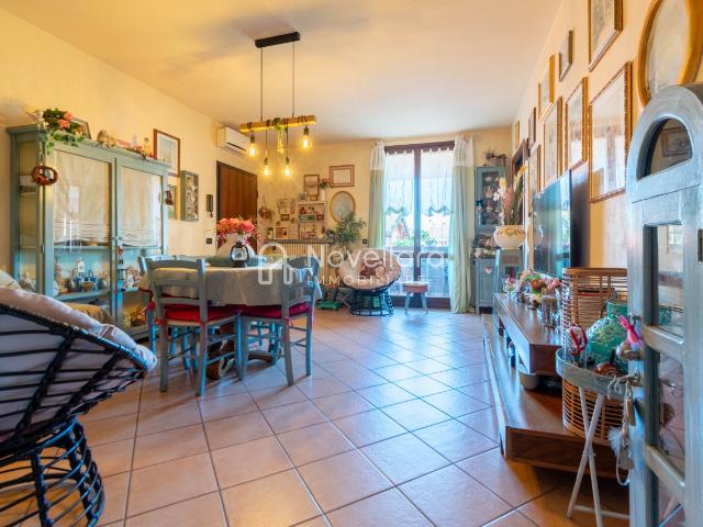 Casa indipendente con terrazzo a Novellara