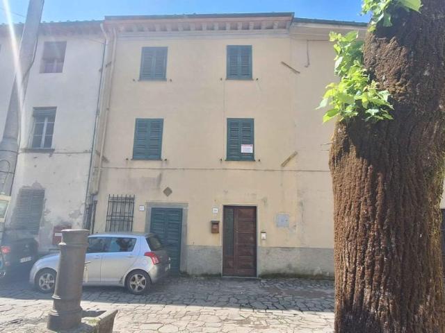 Casa indipendente con terrazzo, Borgo a Mozzano cerreto
