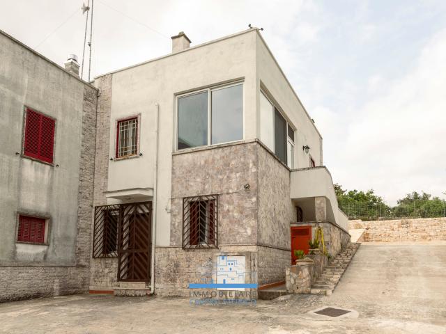 Casa indipendente con terrazzo in contrada monte abele snc, Fasano