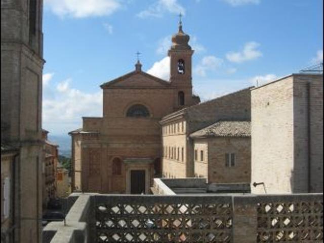 Casa indipendente con terrazzo in via piave, Montefiore dell'Aso