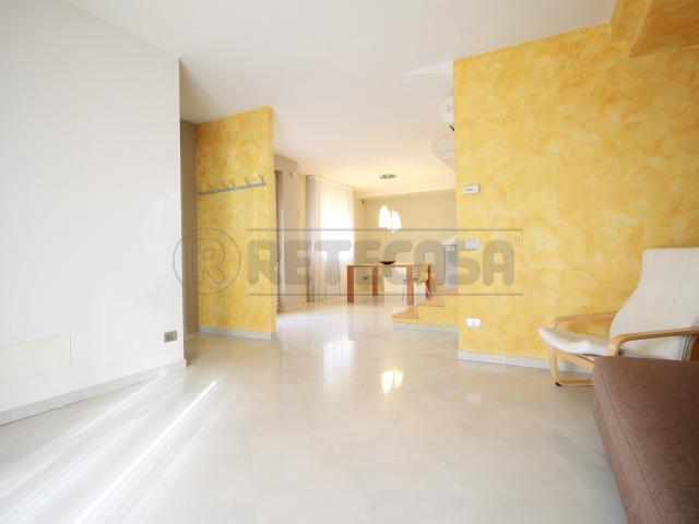 Casa indipendente con terrazzo in via venezia 17, Montebello Vicentino