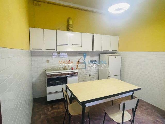 Casa indipendente con terrazzi in località canevara 20, Massa