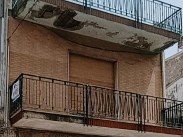 Casa indipendente da ristrutturare a Floridia