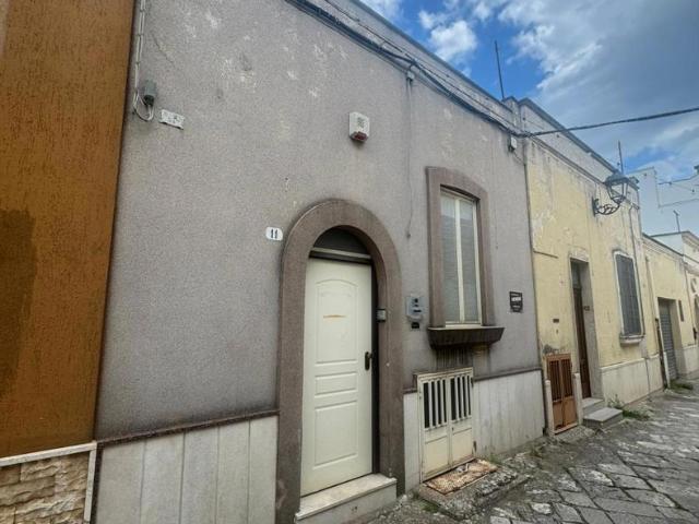 Casa indipendente da ristrutturare a Manduria
