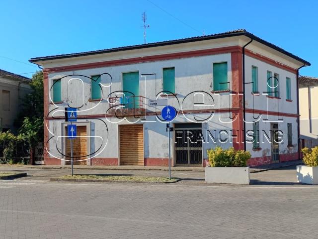 Casa indipendente da ristrutturare a Tresignana