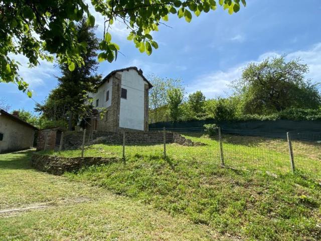 Casa indipendente da ristrutturare in regione catanzo, Visone