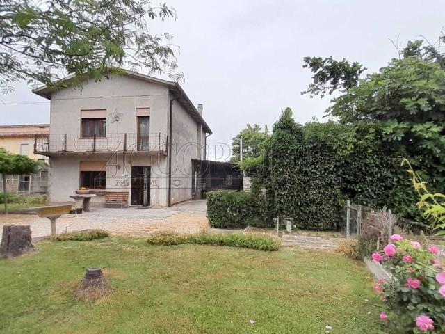 Casa indipendente da ristrutturare in via gomiero 10, Piazzola sul Brenta