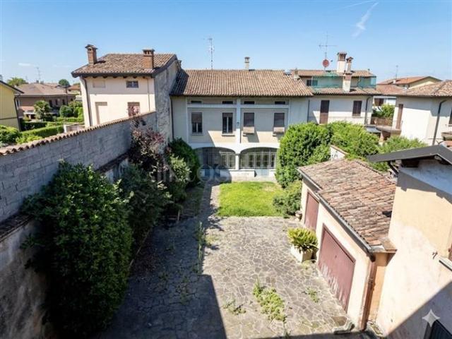 Casa Indipendente di 400 mq a Paderno Franciacorta