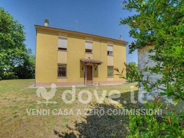 Casa indipendente di 476 m con più di 5 locali in vendita a Bagnara di Romagna [rif. DV 13016]
