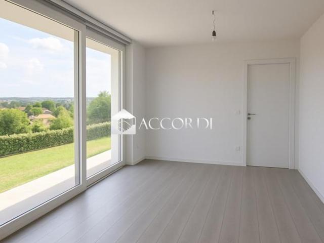 CASA INDIPENDENTE di 5 vani e di 400 mq MASER rif. BL082