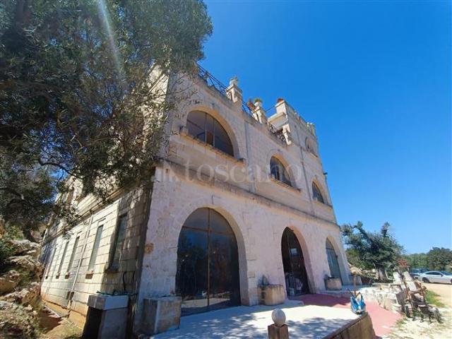 Casa Indipendente di 720 mq a CAROVIGNO Carovigno