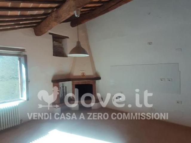 Casa indipendente di 85 m con 4 locali in vendita a Rapolano Terme