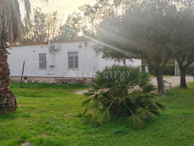 Casa Indipendente di 120 mq a Nascosa, Q4, Q5 Latina