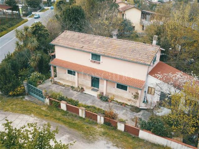 Casa Indipendente di 137 mq a Cappella Morrone Cassino