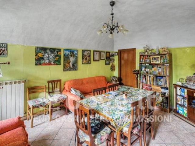 Casa indipendente di 175 m con 4 locali in vendita a Mombello Monferrato