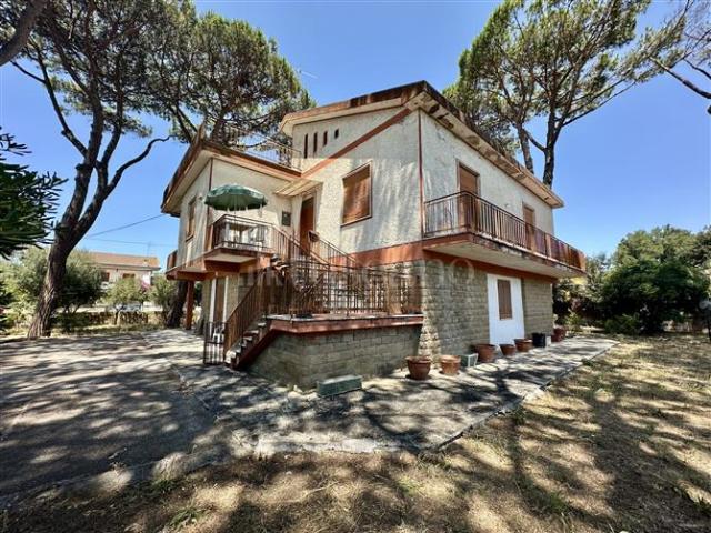 Casa Indipendente di 190 mq a VILLA CLAUDIA Anzio