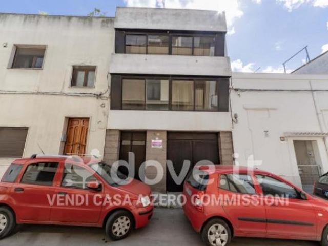 Casa indipendente di 216 m con più di 5 locali e box auto in vendita a San Marzano di San Giuseppe
