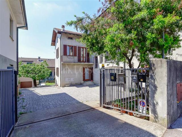 Casa Indipendente di 220 mq a Vighizzolo, Cascina Varenna Cantù