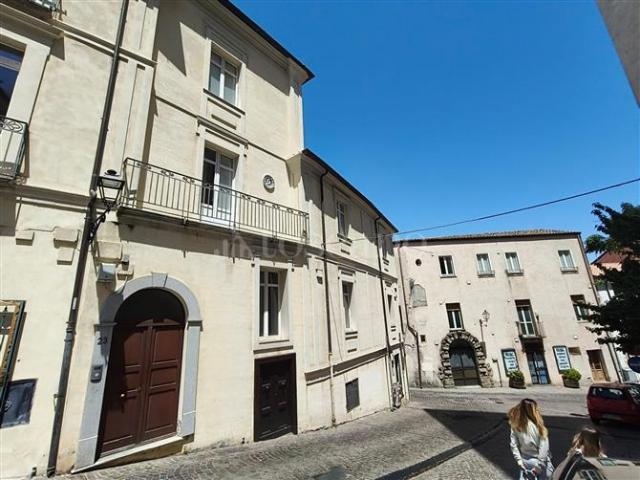 Casa Indipendente di 220 mq a Centro Storico, San Leonardo, Stadio, Pontepiccolo Catanzaro