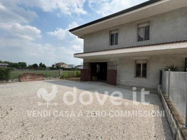 Casa indipendente di 291 m con più di 5 locali in vendita a Cittadella [rif. DV 13720]