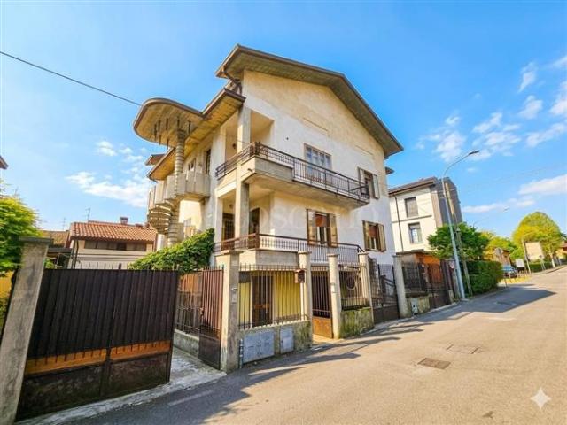 Casa Indipendente di 300 mq a Centro Nave