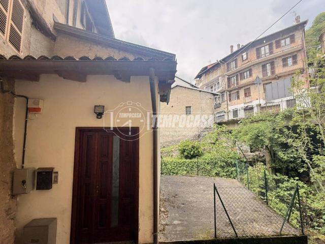 Casa indipendente in vendita a Coggiola BI