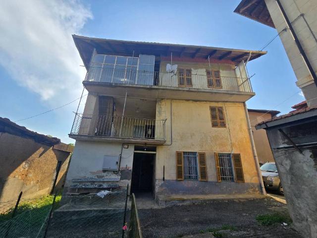 Casa indipendente in vendita a Coggiola BI