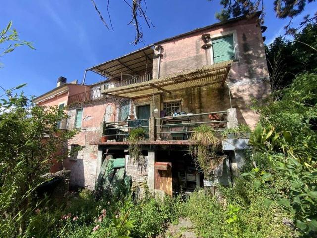 Casa indipendente in vendita a Cogorno GE