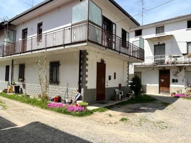 Casa indipendente in vendita a Cogliate MB