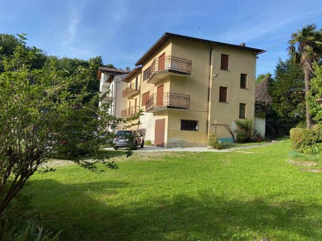 Casa indipendente in vendita a Colico LC