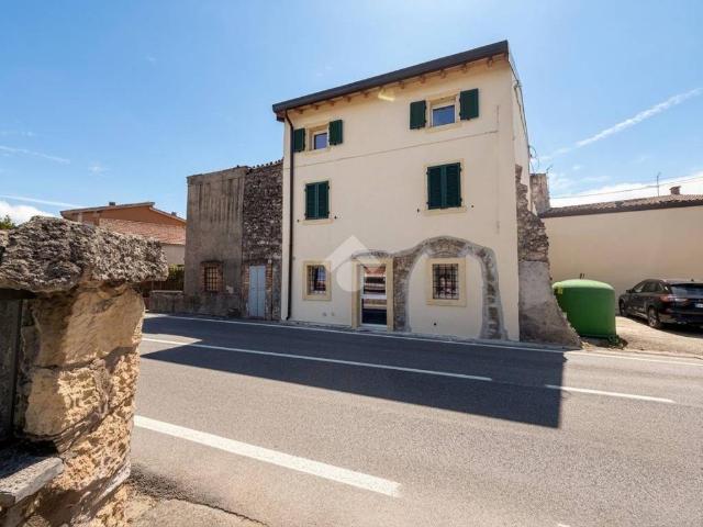 Casa indipendente in vendita a Colognola Ai Colli VR