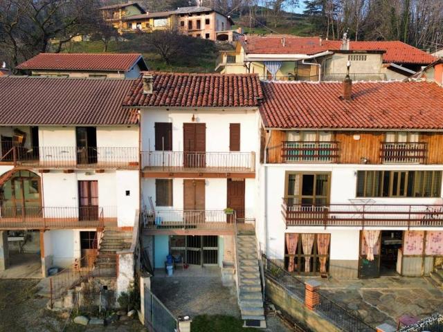 Casa indipendente in vendita a Colleretto Castelnuovo TO