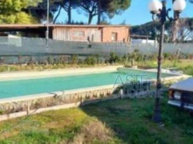 Casa indipendente in vendita a Collesalvetti LI