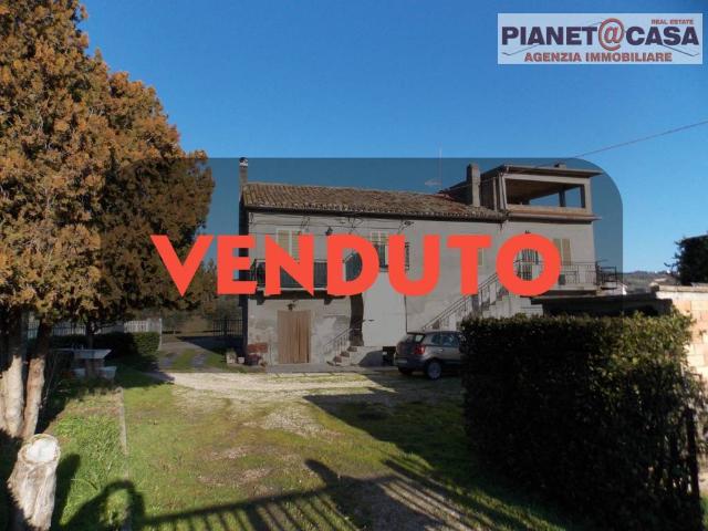 Casa indipendente in vendita a Colli del Tronto AP