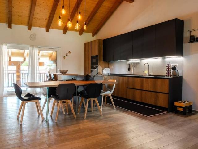 Casa indipendente in vendita a Comano Terme TN