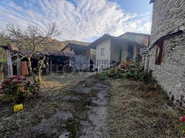 Casa indipendente in vendita a Comba Gambasca, Sanfront