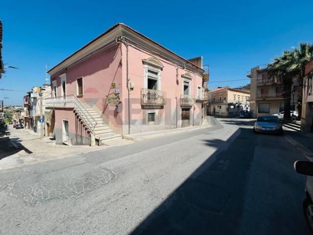 Casa Indipendente in vendita a Comiso, Centro