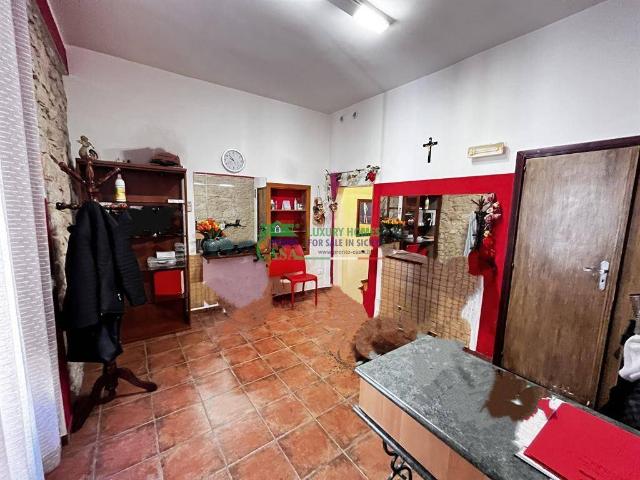 Casa indipendente in vendita a Comiso RG