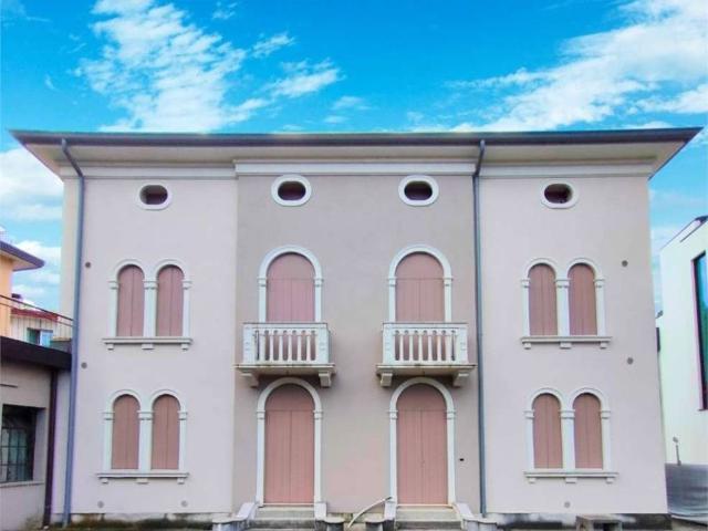 Casa indipendente in vendita a Conegliano TV