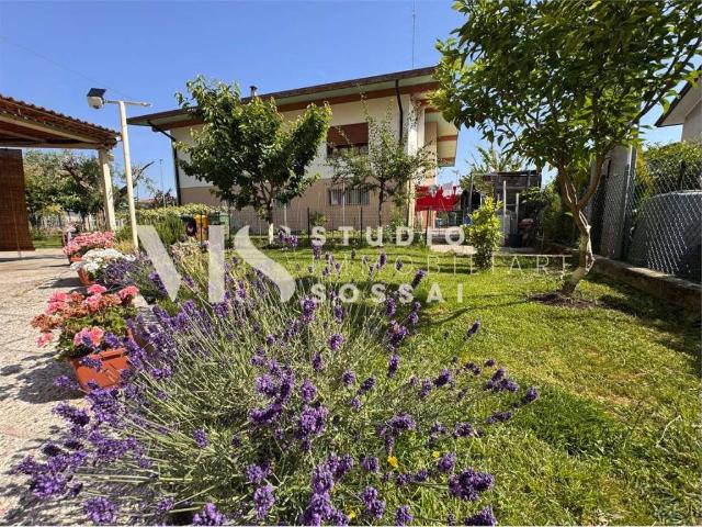 Casa indipendente in vendita a Conegliano via Ortigara, 11