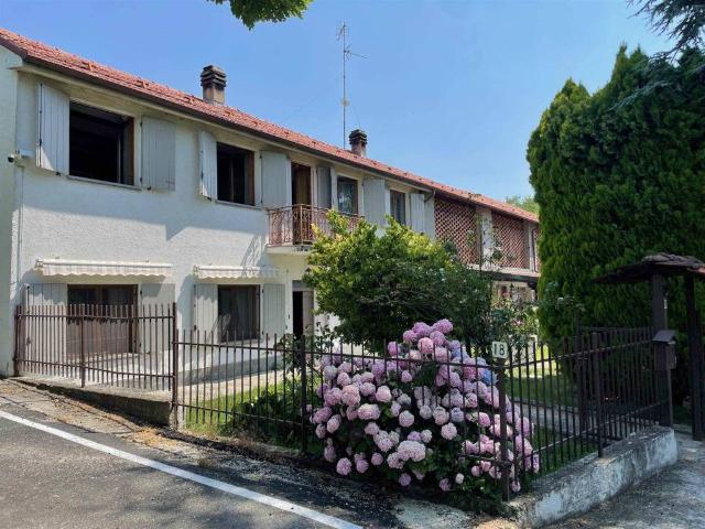 Casa indipendente in vendita a Coniolo AL