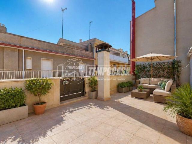 Casa indipendente in vendita a Conversano BA