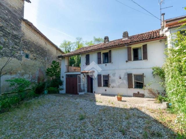 Casa indipendente in vendita a Conzano AL