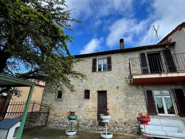 Casa indipendente in vendita a Corciano PG
