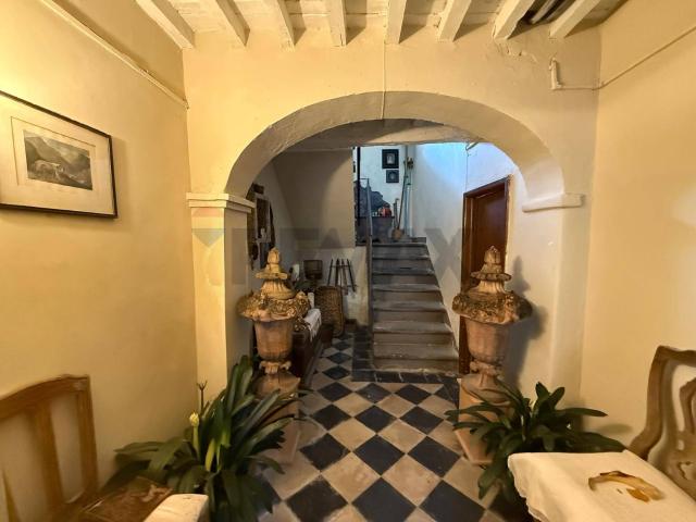 Casa Indipendente in vendita a Coreglia Antelminelli, Ghivizzano
