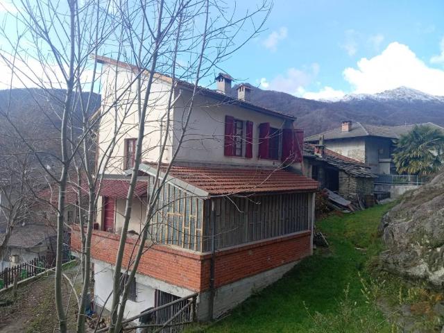 Casa indipendente in vendita a Corio TO
