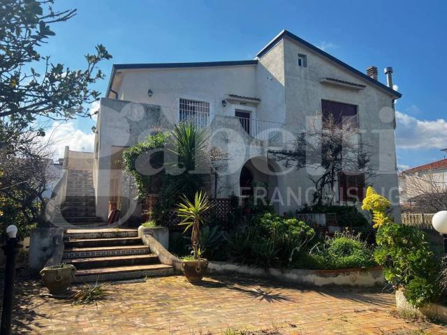Casa indipendente in vendita a Corigliano Rossano viale Mediterraneo, snc