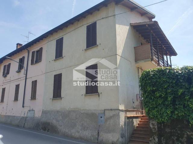 Casa indipendente in vendita a Cornate d'Adda via castello