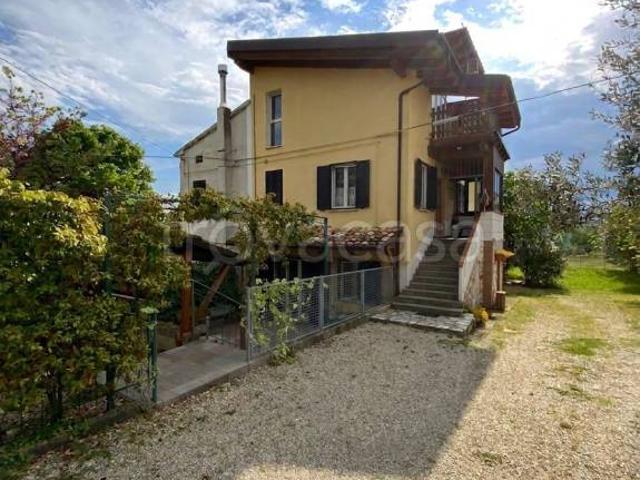 Casa indipendente in vendita a Corropoli via Colle, 96