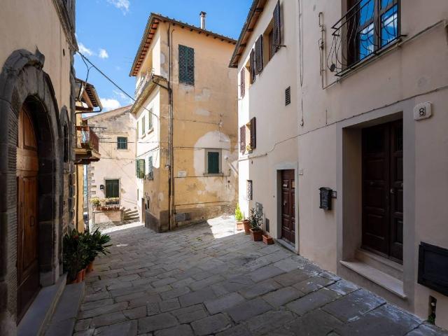 Casa indipendente in vendita a Cortona AR